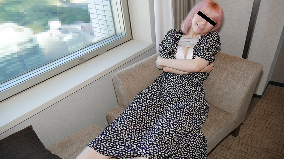 Creampie sex with a convenient sex friend in a luxury hotel