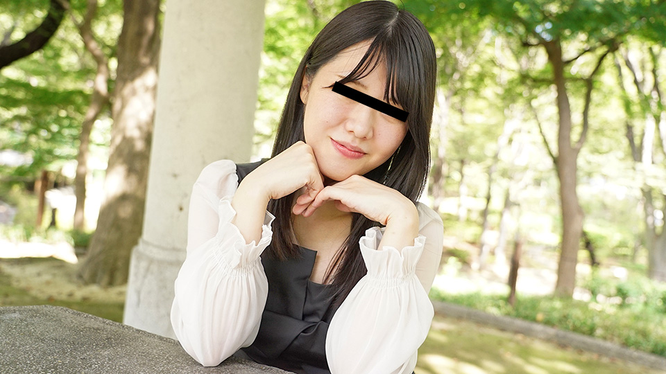 有抱负的女演员在第一次拍摄时感到紧张，首次中出