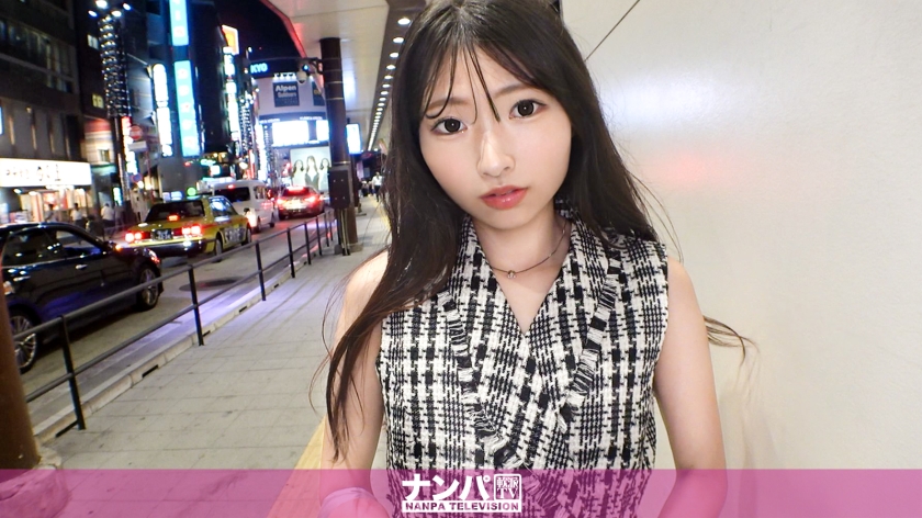 真的很軟，第一槍。 2011所有喜愛苗條美少女的人齊聚一堂！ ！她是一個性感的好女孩，當她在衣服上碰觸她的褲子時，她會感到尷尬。一個苗條、性感、敏感的美麗女孩在城市酒店房間裡射精。