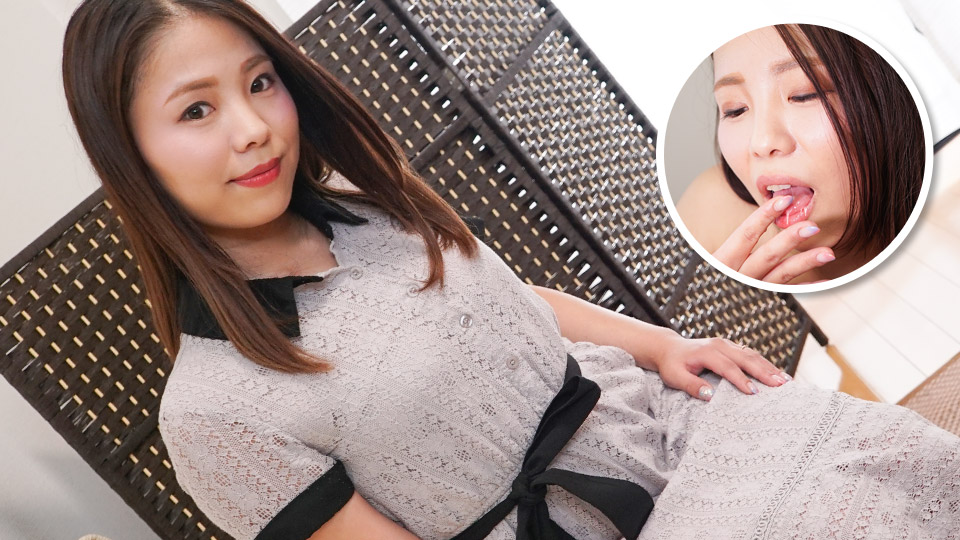 吞精的已婚妇女128～第一次被擅长口交的已婚妇女喝酒～